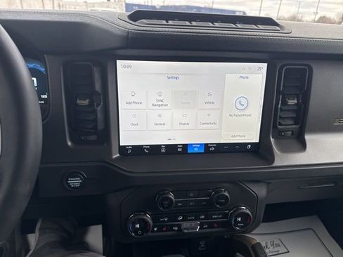 New 2025 Ford Bronco Badlands AWD/4WD image 21
