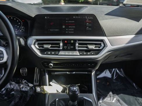 Used 2022 BMW M4 Coupe w/ Parking Assistance Package RWD image 24