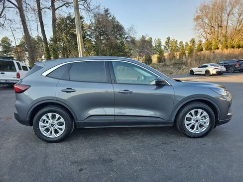 Used 2023 Ford Escape Active image 2