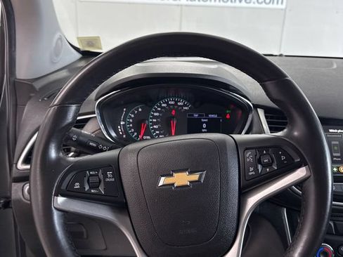 Used 2019 Chevrolet Trax LT w/ Driver Confidence Package FWD image 10