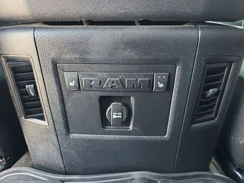 Used 2015 RAM 1500 Laramie w/ Convenience Group AWD/4WD image 17