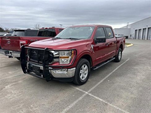 Used 2021 Ford F150 XLT image 1
