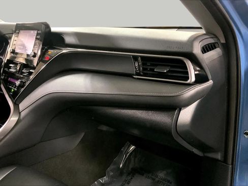 Used 2024 Toyota Camry SE FWD image 19