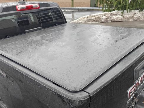 Used 2021 GMC Canyon Denali image 8