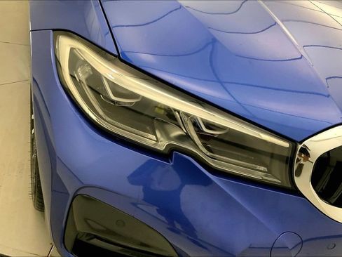 Used 2019 BMW 330i xDrive Sedan w/ M Sport Package AWD/4WD image 27