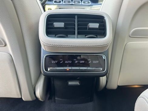 Certified 2024 Mercedes-Benz GLS 580 4MATIC image 28