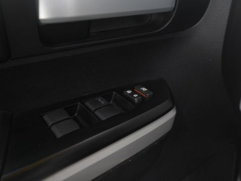 Used 2020 Toyota Tundra SR5 image 21