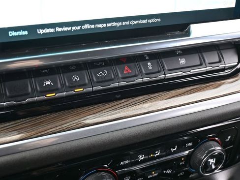 Used 2024 Chevrolet Silverado 1500 RST image 22