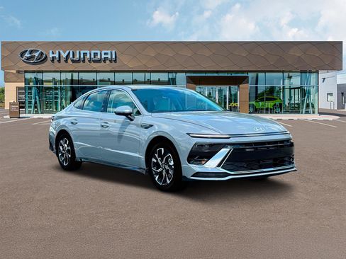 New 2025 Hyundai Sonata SEL image 11