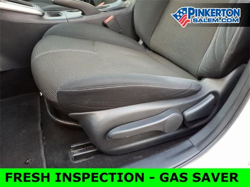 Used 2016 Nissan Sentra S image 14