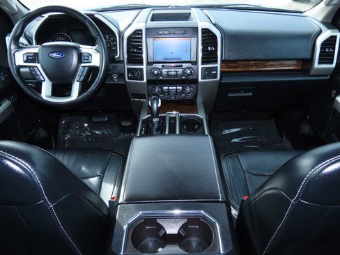 Certified 2019 Ford F150 Lariat w/ FX4 Off-Road Package image 26