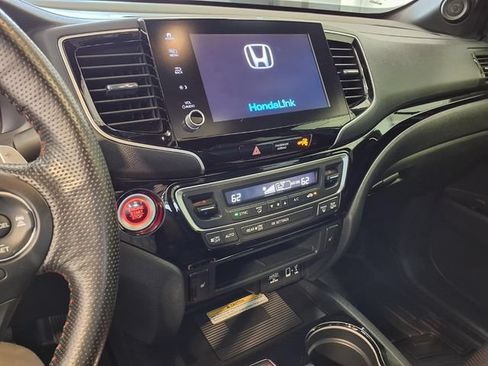 Used 2023 Honda Ridgeline Black Edition image 10