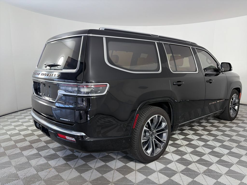 Used 2023 Jeep Grand Wagoneer Series III AWD/4WD image 7