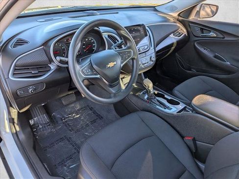 Used 2024 Chevrolet Malibu LS image 9