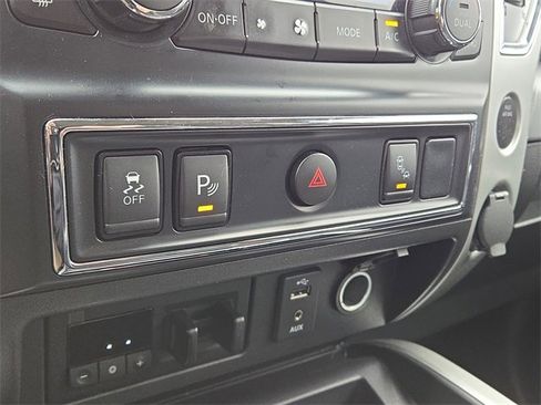 Used 2018 Nissan Titan PRO-4X w/ Pro-4x Utility Package image 16