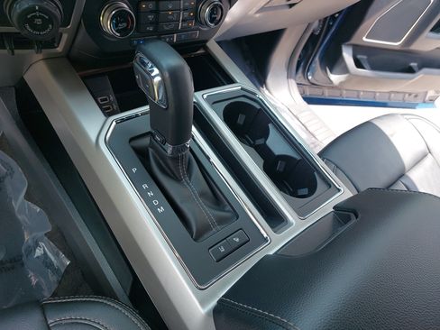Used 2020 Ford F150 Lariat w/ Equipment Group 502A Luxury AWD/4WD image 26
