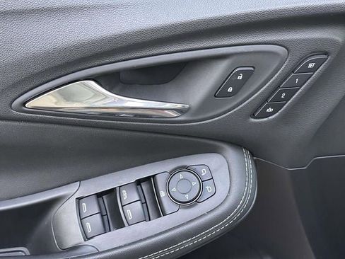 Used 2023 Buick Encore GX Essence w/ Experience Buick Package image 16