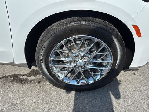 Used 2023 Buick Enclave Essence w/ Trailering Package, 5000 lbs. AWD/4WD image 12
