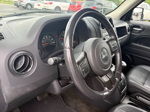 Used 2016 Jeep Patriot 4WD image 21