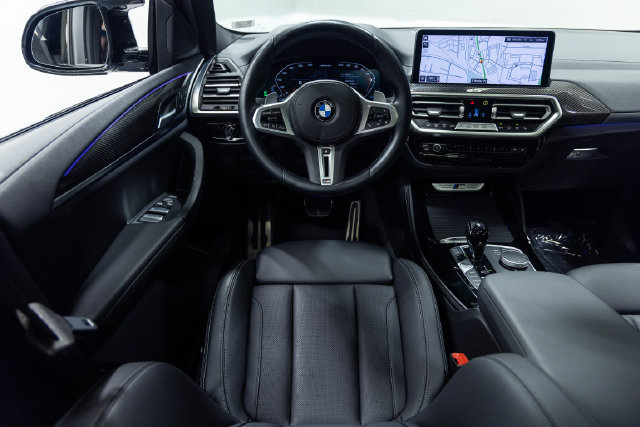 Used 2024 BMW X4 M40i w/ Premium Package AWD/4WD image 3