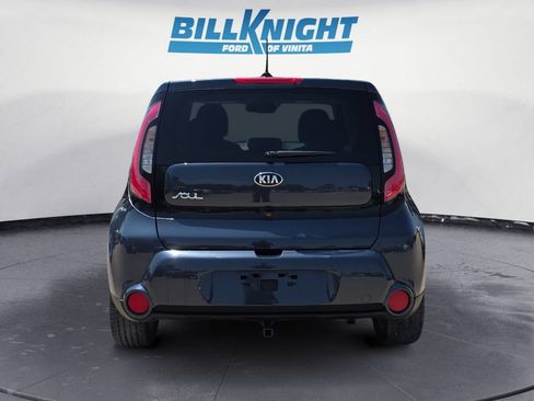 Used 2016 Kia Soul ! w/ Premium Package FWD image 4
