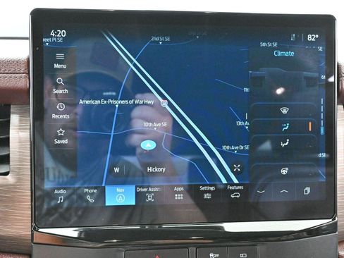 Used 2022 Ford Expedition Limited image 25