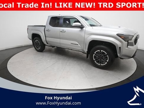 Used 2024 Toyota Tacoma TRD Sport w/ TRD Sport Upgrade Package image 13