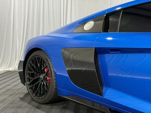 Used 2021 Audi R8 V10 RWD image 12