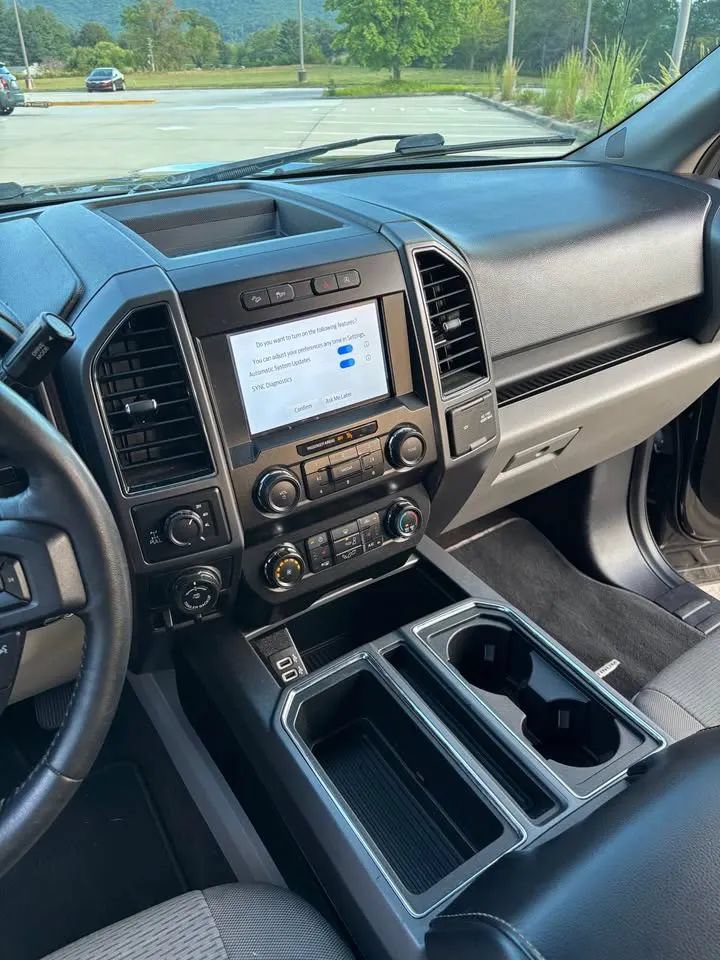 Used 2020 Ford F150 XLT w/ Equipment Group 302A Luxury AWD/4WD image 10