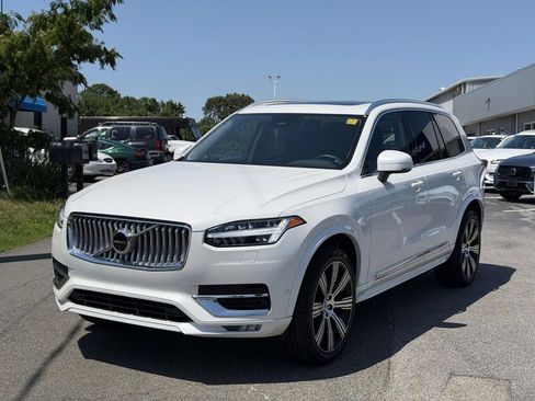 Used 2025 Volvo XC90 B5 Plus w/ Protection Package Premier AWD/4WD image 23