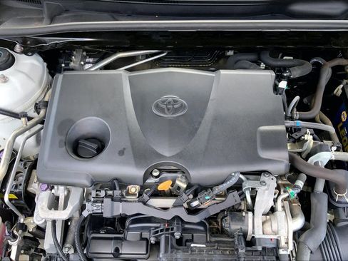 Used 2018 Toyota Camry XSE FWD image 31