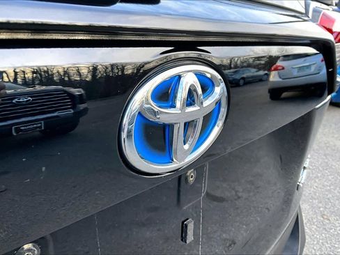Used 2023 Toyota RAV4 XLE image 29