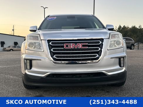 Used 2017 GMC Terrain SLT image 8
