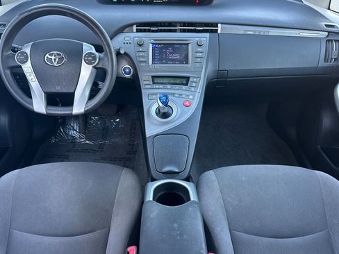Used 2013 Toyota Prius Plug-In Hybrid image 13