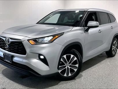 Used 2023 Toyota Highlander L
