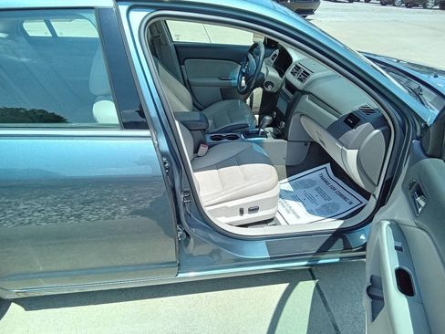Used 2011 Ford Fusion Hybrid w/ 501A Rapid Spec Order Code FWD image 4