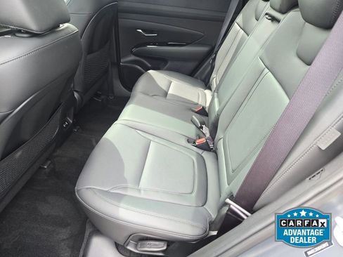 Certified 2025 Hyundai Tucson Limited AWD/4WD image 17