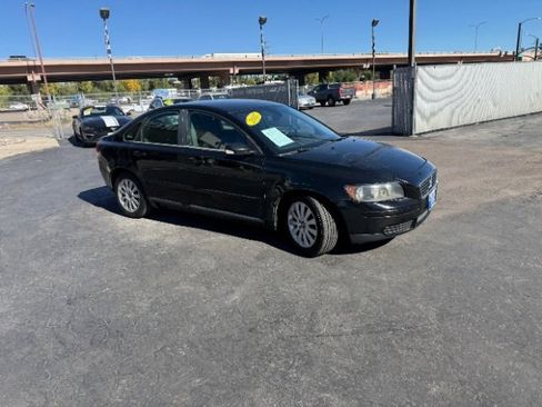 Used 2005 Volvo S40 2.4i image 42