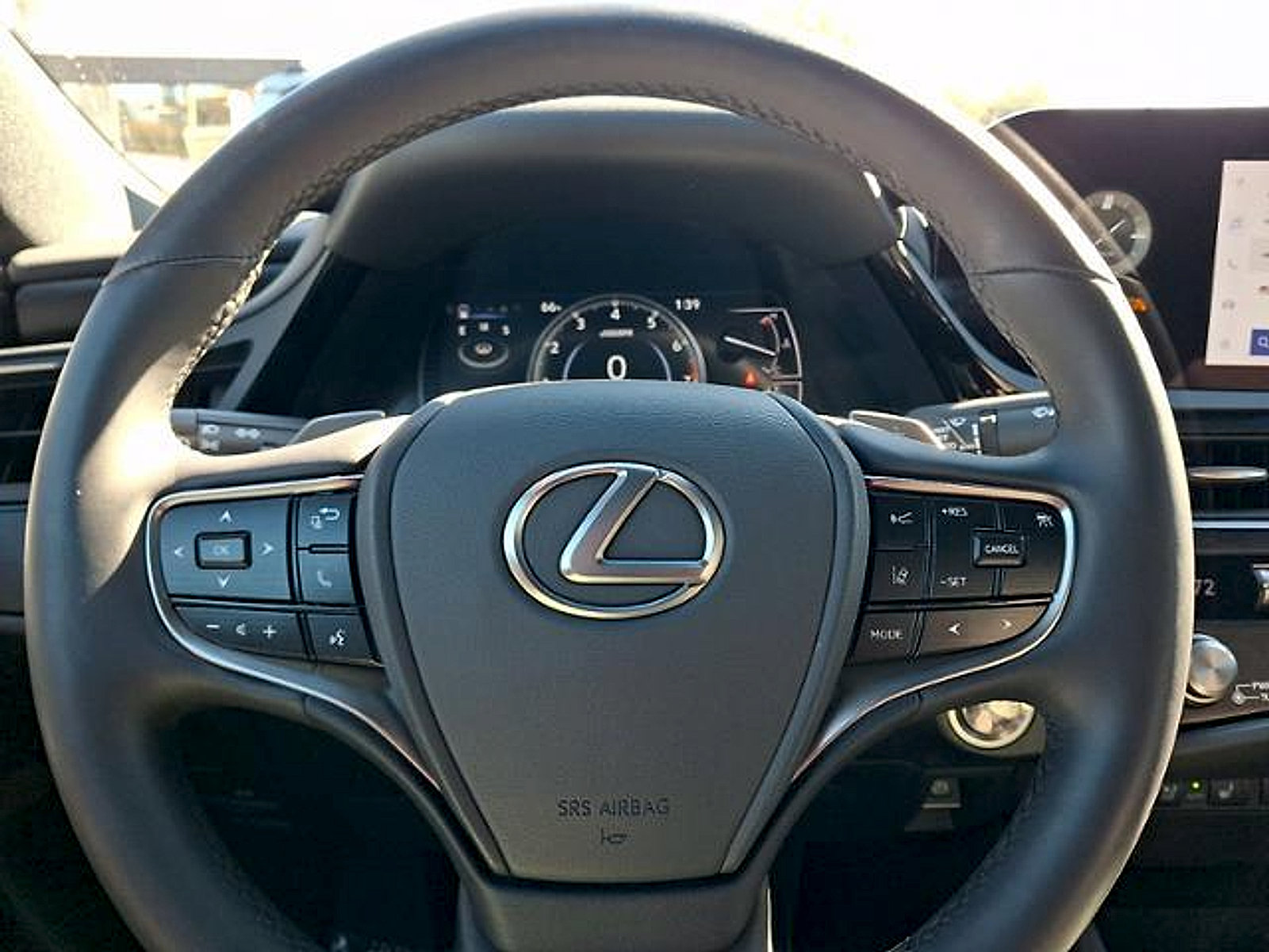 Used 2023 Lexus ES 350 w/ Premium Package FWD image 21