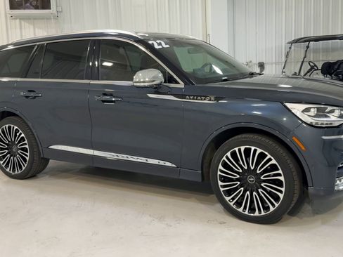 Used 2022 Lincoln Aviator Black Label w/ Dynamic Handling Package image 3
