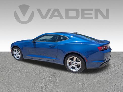 Used 2020 Chevrolet Camaro LT RWD image 25
