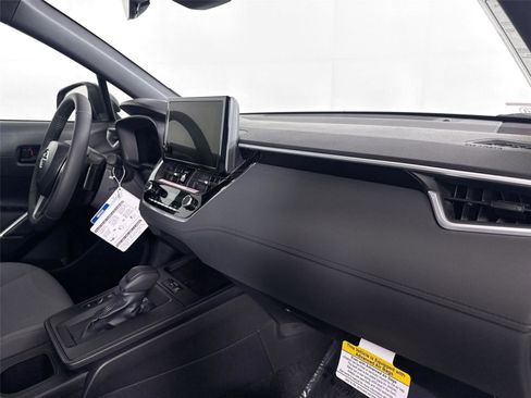 Certified 2026 Toyota Corolla Cross SE image 39