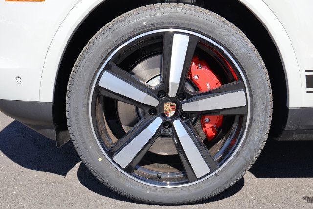 Used 2026 Porsche Cayenne S AWD/4WD image 29