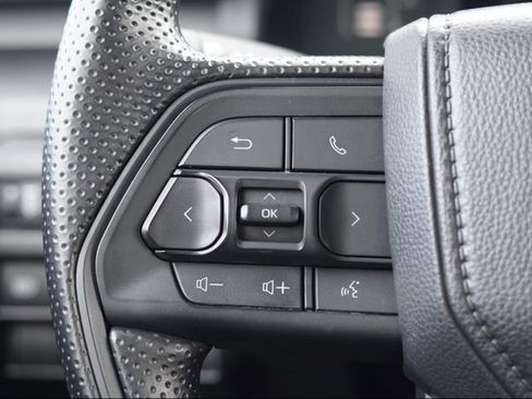 Certified 2024 Toyota Tacoma SR image 17