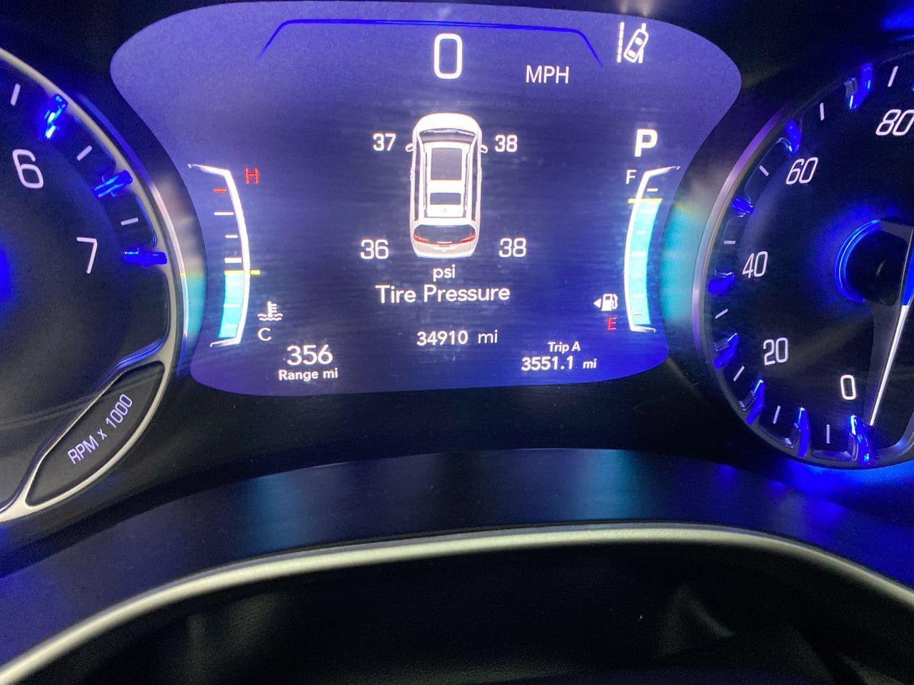 Used 2024 Chrysler Pacifica Touring-L FWD image 17