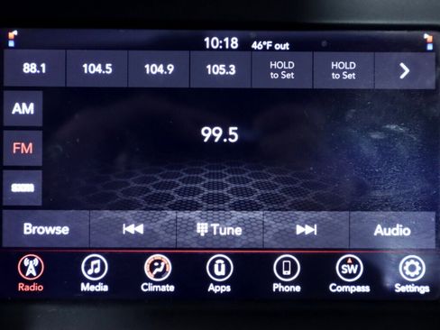 Used 2019 Dodge Charger SXT image 16