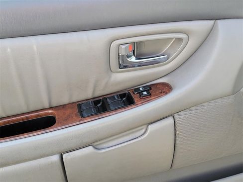 Used 2004 Toyota Avalon image 9