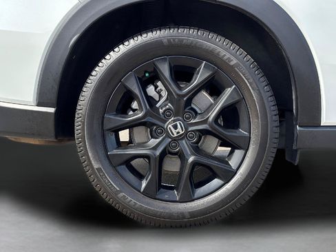 Certified 2025 Honda HR-V Sport image 9
