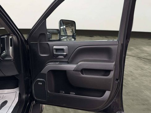 Used 2015 Chevrolet Silverado 2500 LTZ AWD/4WD image 17