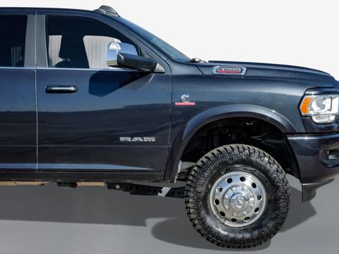 Used 2022 RAM 3500 Lone Star w/ Lone Star Silver Edition image 8